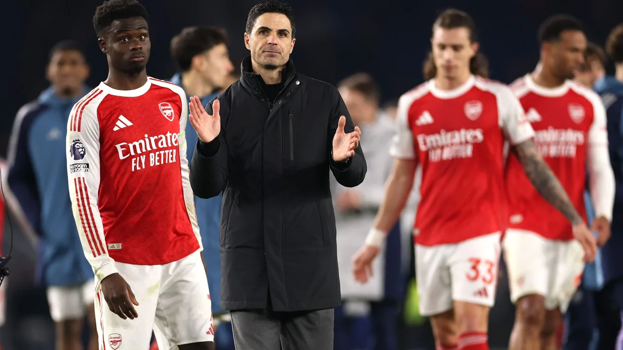 أرسنال يثير جدلاً واسعاً في الدوري الإنجليزي بسبب أسلوب “كرة الإرهاب” الدفاعي